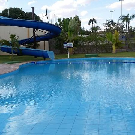 Golden Dolphin Express 5Pessoas Mais 1 Crianca Ate 5 Anos Com Toalhas E Roupas De Cama,Lencois, Travesseiros E Fronhas E 3 Parques Aquaticos Termais Limpeza Impostos E Taxas Ja Incluso 카우다스노바스 외부 사진