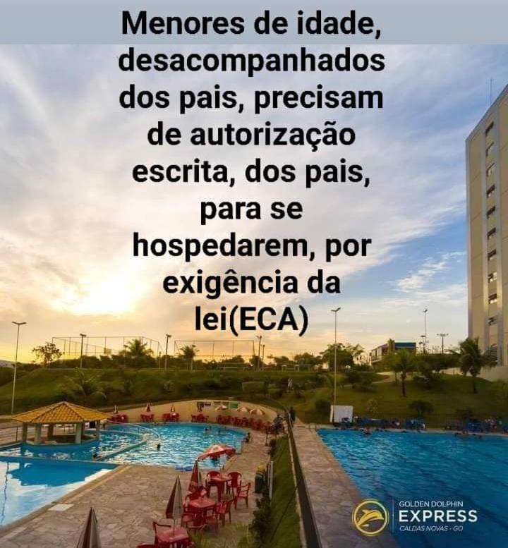 Golden Dolphin Express 5Pessoas Mais 1 Crianca Ate 5 Anos Com Toalhas E Roupas De Cama,Lencois, Travesseiros E Fronhas E 3 Parques Aquaticos Termais Limpeza Impostos E Taxas Ja Incluso 카우다스노바스 외부 사진